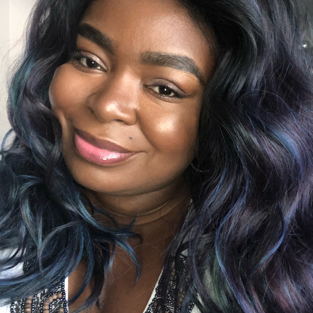 Meet your Posher, Latonya